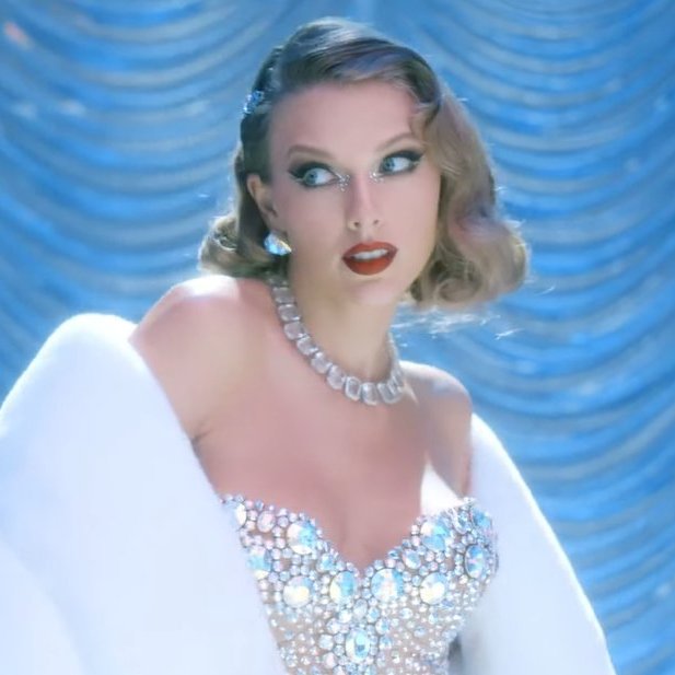 TheSwiftSociety's tweet photo. https://t.co/TRFtWRNsrJ