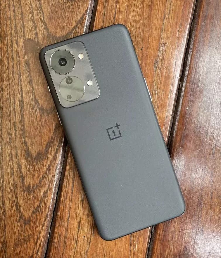 UpdatoBuzz's tweet photo. Firmware News: S22 Starts Receiving Android 13, Nord 2T Receives OxygenOS A.15 &amp;    More - https://t.co/VzoFe6SsJJ https://t.co/DK5zcKwPKH
