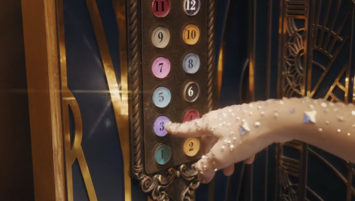 SCREAMING BECAUSE THIS IS THE MOST OBVIOUS SPEAK NOW EASTER EGG OUT THERE