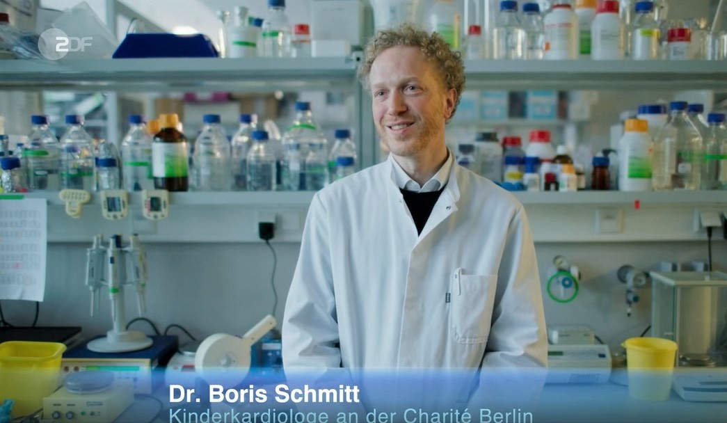 🎬Filmtipp: In der Gesundheits-Doku „#ZDFzeit“ ergründet der Koch, Moderator &amp; Entertainer #HorstLichter die Geheimnisse der #Herzgesundheit. Die Sendung wird heute um 20.15 Uhr im <a href="/ZDF/">ZDF</a> ausgestrahlt! Große Teile wurden am #DHZB gedreht. ▶ bit.ly/3soH55A <a href="/ChariteBerlin/">Charité - Universitätsmedizin Berlin</a>