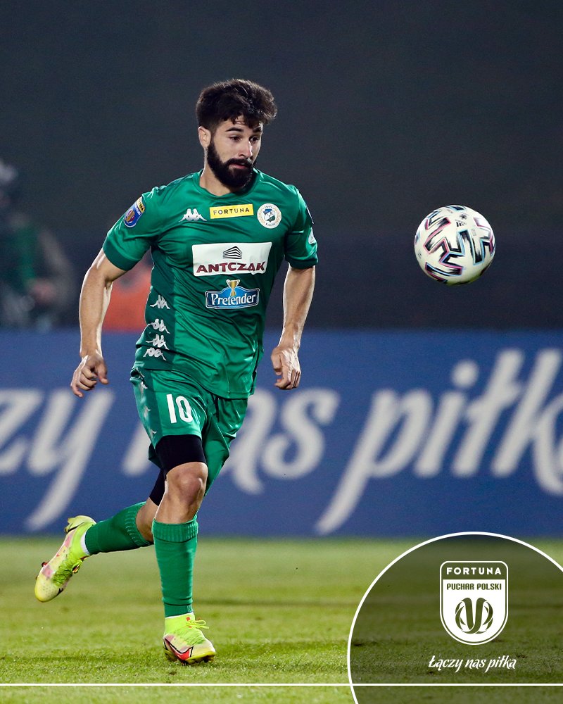 PZPNPuchar's tweet photo. Aktualnie najskuteczniejszy zawodnik tej edycji Fortuna Pucharu Polski: 𝗡𝗲𝘀𝘁𝗼𝗿 𝗚𝗼𝗿𝗱𝗶𝗹𝗹𝗼 z @KaliskiKKS - 4️⃣ 𝗴𝗼𝗹𝗲! 🏆 https://t.co/FYdlOobJb8