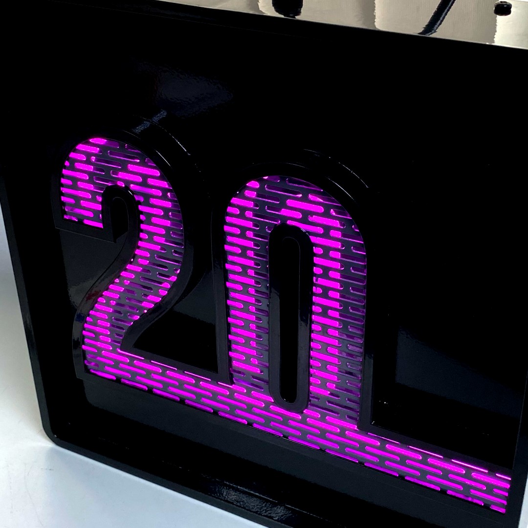 Shorter days &amp; longer nights are upon us 🌜 
Do your signs need to stand out in the evening? Perhaps they will be situated in a low-light area?

If you are looking for a solution to shine in the darkness, isGroup is here to light up the way!
ow.ly/kHoX50Lj3Hw

#signage