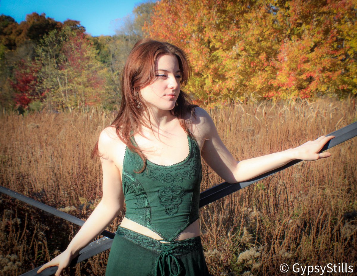 GypsyStills's tweet photo. Saturday went perfectly and this senior session looks more like a modeling gig. She will achieve her dreams. Love being a part of this young ladies story and look forward to watching her shine.
#fall #co2023 #senioritis #modeltowatch https://t.co/i0sZluLPy3