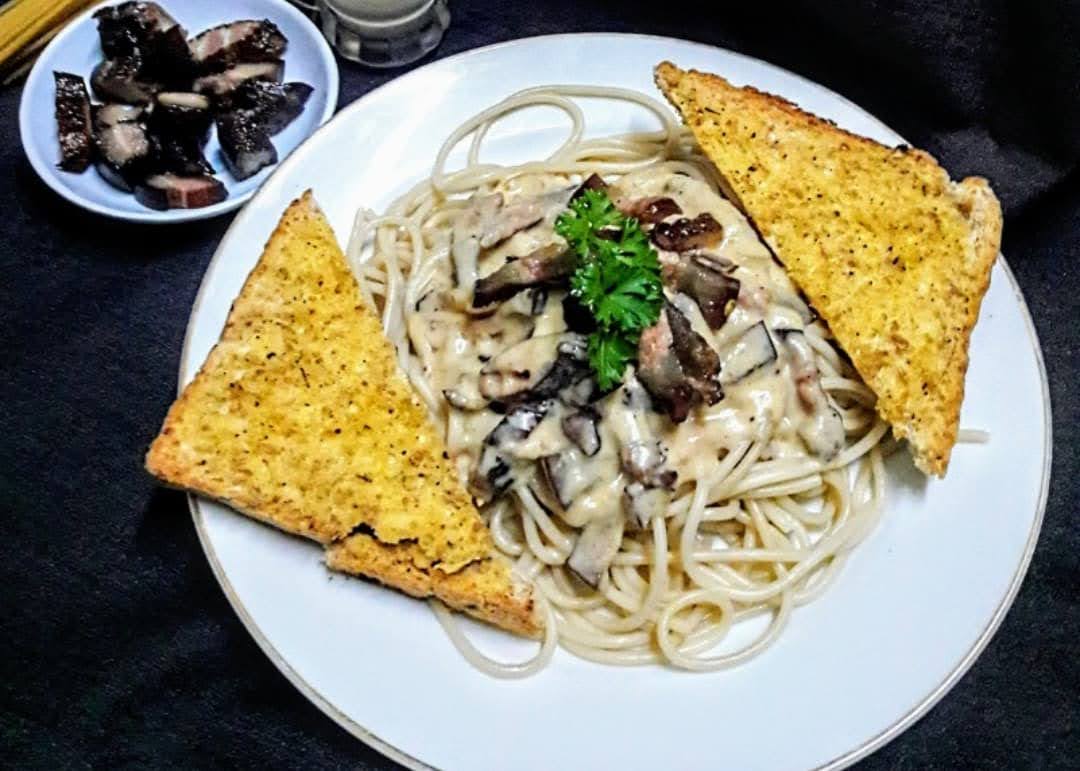 gardner_diner's tweet photo. World Pasta Day 'Choose Your Own Adventure' version 🤗

Red Sauce or White Sauce? 🤔👇👩🏽‍🍳🍝

#WorldPastaDay #Choices #TeamRed #TeamWhite #RedOrWhite https://t.co/z7RjiSfOdY