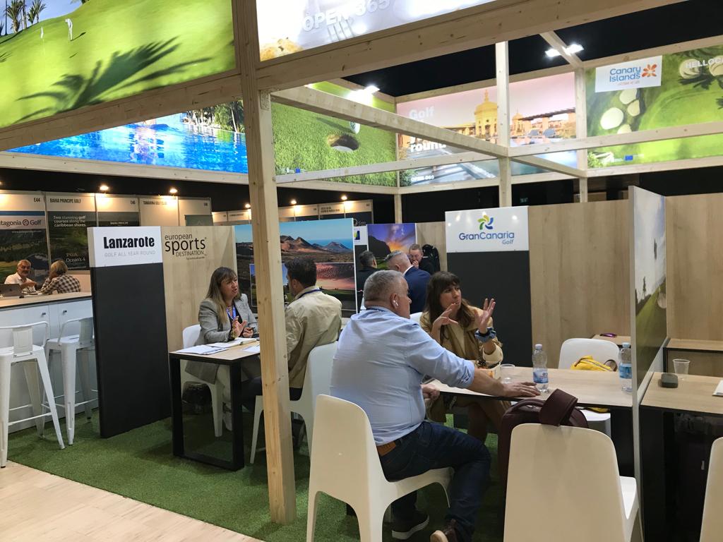 gcgolf's tweet photo. Además durante los días de cita pudimos reencontrarnos con parte de las participantes del fam trip de mujeres que organizamos con IAGTO el pasado mes de junio, que no perdieron la oportunidad de pasar a vernos a nuestro stand de Islas Canarias. @canarias_es https://t.co/21Wvc61ieE