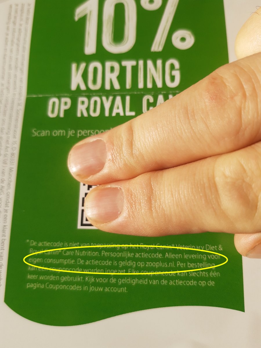 zenz's tweet photo. Je kunt het 'eating your own dog food' principe ook té letterlijk nemen... https://t.co/bIP9lLBzu5