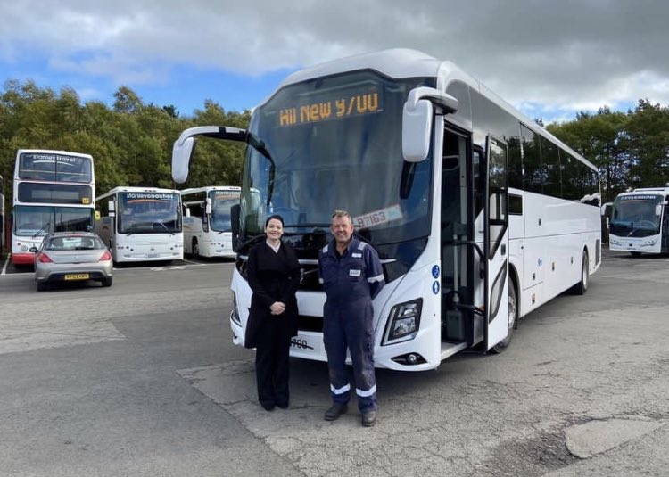 stanley_travel's tweet photo. A big thank you to Jennifer McGill from @VolvoBusUK for bringing us a new 9700 to have a little play with .. what a fantastic motor!! ^IMS
#volvo #volvocoach #PSVAR #B11R #9700 #domo #roadtest https://t.co/Q4G5nSCLOc