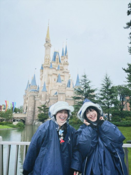 橋本環奈 浜辺美波とディズニーへ ツイッターでの 公開応酬 あなたが一番可愛イーヨー Oricon News