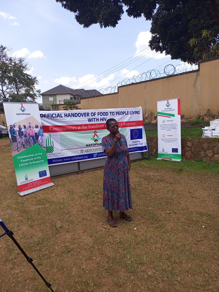 NAFOPHANU's tweet photo. Happening now is the official handover of food to PLHIV here in our offices in mengo.
Thank you @AKF_EA and @EuropeanUnion12 for the support.
#AKFCOVIDproject https://t.co/gdNKwnEmMf