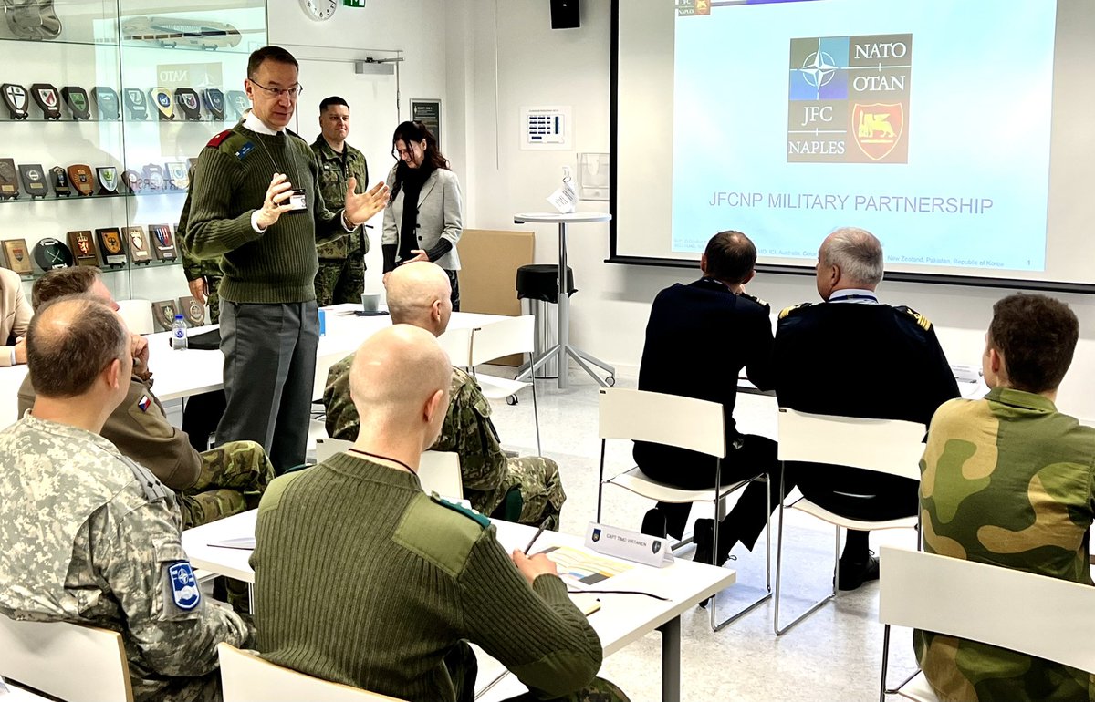 FINCENTFI's tweet photo. Rector of @mpkkfi BG @MikaKalliomaa inspected NATO IMPC course today.
This is an excellent course for new #NATO staff to improve their work efficiency.
#NATOIMPC https://t.co/9tKd2adgeM