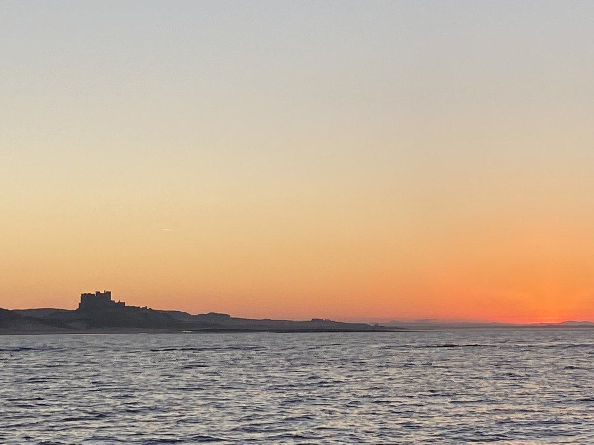 Listening to <a href="/TheUnthanks/">The Unthanks</a> beautiful new album, reading <a href="/AnnCleeves/">Ann Cleeves</a> Vera’s latest adventure (spookily) set in October half term on Holy Island. My body may be on my boring old sofa waiting for the washing machine to finish but my mind is in the North East coast. Reading rocks!