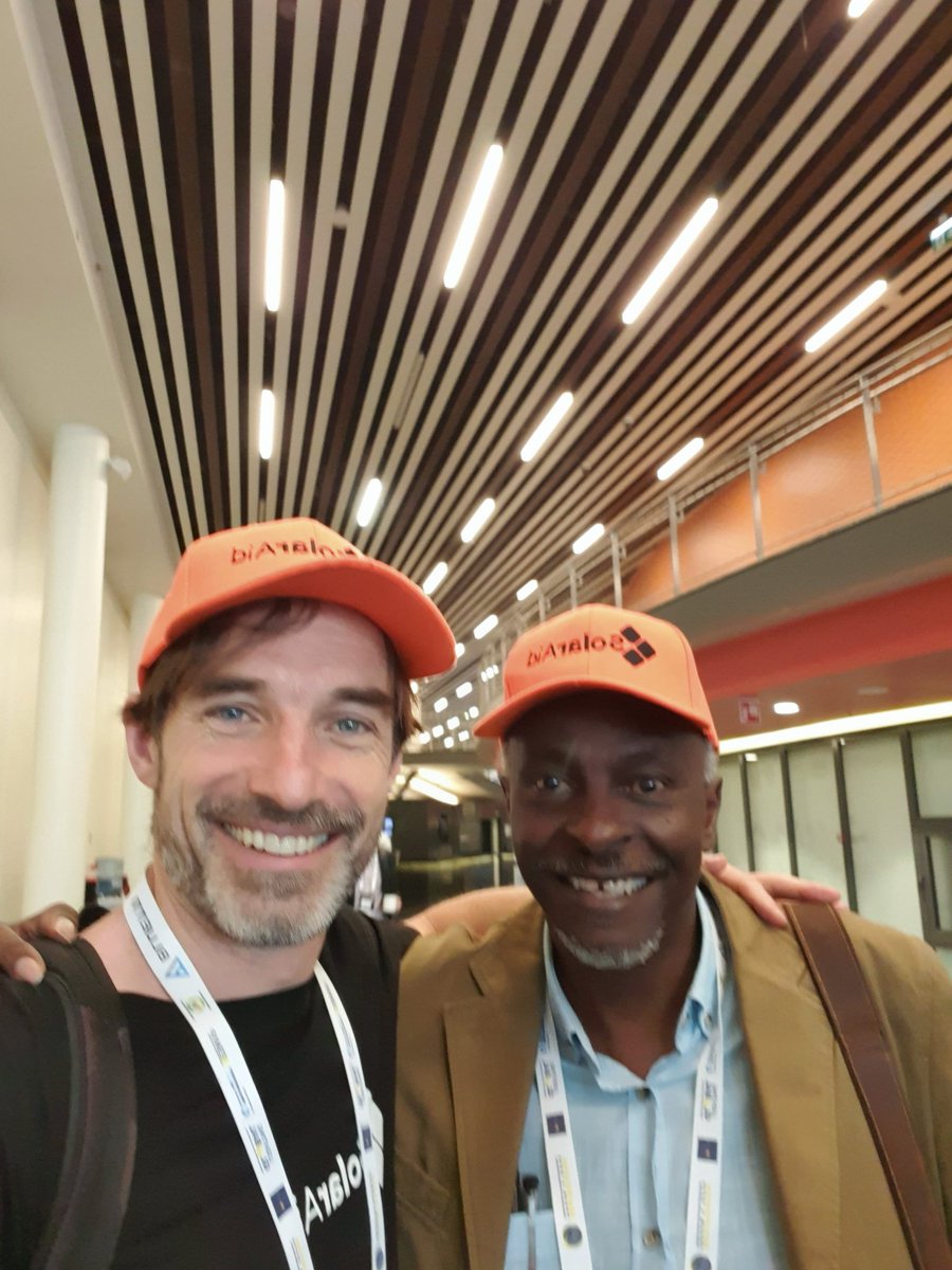 JohnAKeane's tweet photo. Thank you to @GOGLAssociation & @lightingafrica for organising the #offgridsolarforum in Kigali. Inspiration. Learning. New Partnerships. Old friends. New friends.. & Orange Hats! https://t.co/BMPHsbmYTA