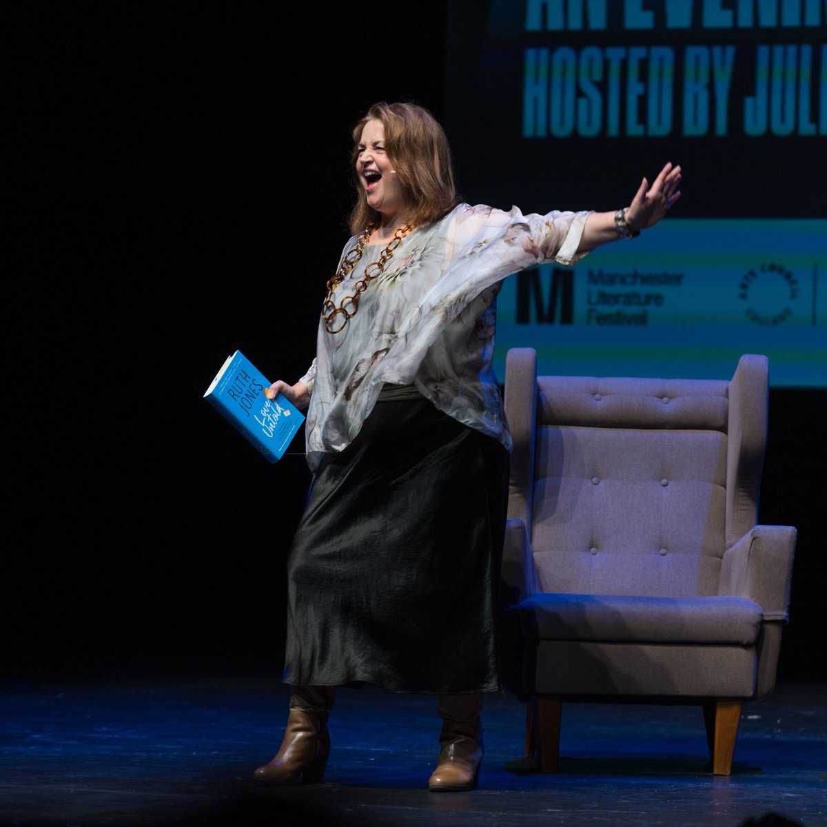 McrLitFest's tweet photo. 📄AUDIENCE SURVEY📄
Well that's a wrap! We hope you have a great time at #MLF22. We’re running a digital survey to find out what you think about MLF, and to make sure every year is better than the last. Please take 5 minutes to fill it out here: https://t.co/oH74DWy1hb https://t.co/5uAPdIslrh