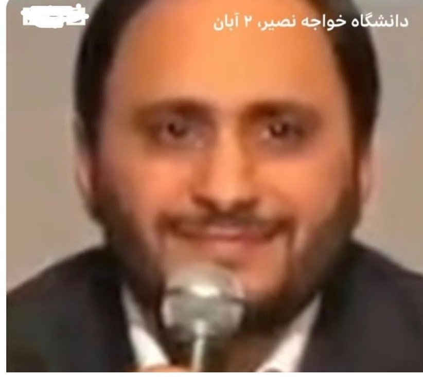 امام علی(ع) می فرمایند:

دلهاى مردم خزانه هاى حاكم است، پس آنچه از عدالت و يا ظلم در آنها بگذارد، همان را خواهد یافت.
تصنیف غررالحکم و دررالکلم ص 346 ، ح 7982