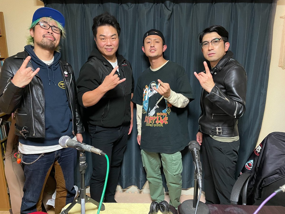 熱ロックの収録でした〜！！
今回のゲストはTOTALFATからJoseさん！！貴重なお話盛り沢山！！
放送は11/1〜です🤘