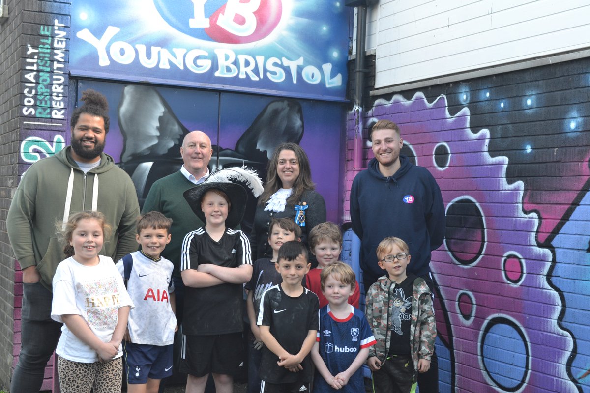 Young_Bristol's tweet photo. High Sheriff visits BS14 🙌
Yesterday, @HSheriffBristol visited BS14 Stockwood Youth Club. She had a tour, where she was able to see how BYCA’s funding, as well as other funding, has made a huge positive impact on Stockwood’s local community.🫶 #BYCA https://t.co/MwzKNHgXBj