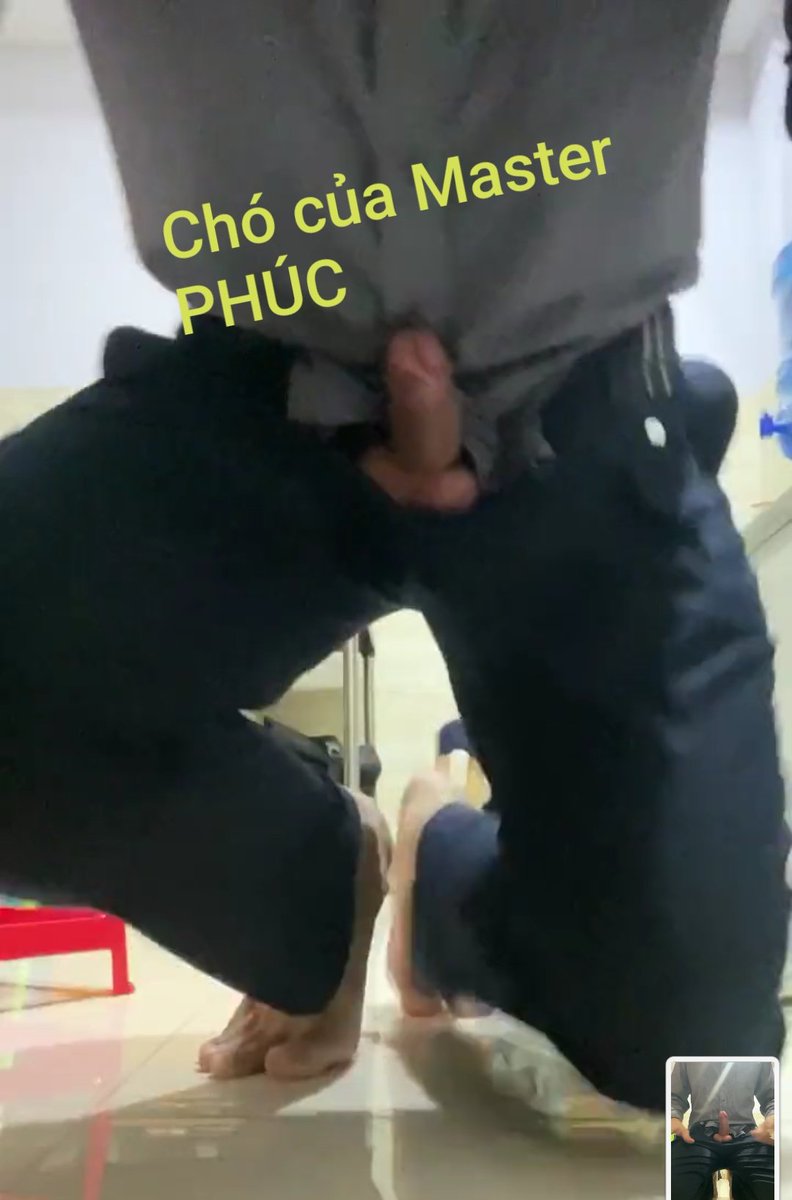 Súc Nô  đi làm nứng cặc vì nhớ CHỦ 
ĐM Con Chó DÂM ....
CHỦ  bắt  quỳ gối ngay chổ làm  vạch ra  cho CHỦ xem