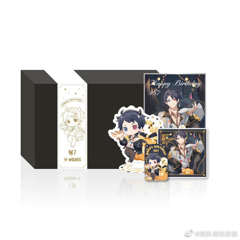 WolvesIDV_Intl's tweet photo. #Wolves_487’s birthday gift box will be on sale at 8pm (GMT+8) today! 

📍 https://t.co/ecv2uIl8mx

🎁 Contents:
Acrylic keychain, badge, small acrylic stand, themed posters [P2]

You can also watch the unboxing video on their WeChat mini program 狼队电竞之家 [P3]

#Wolves_Merch https://t.co/MCGolpPZN3