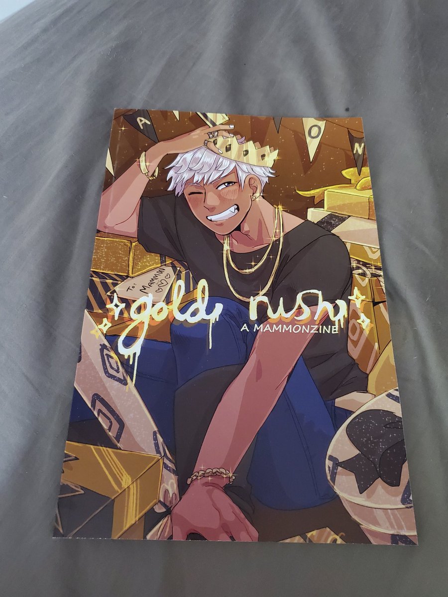 Knightyan's tweet photo. My @mammonzine came today! Had so much fun working it. It's so gorgeous; everyone did such a fantastic job! https://t.co/HPcPFvEkeH