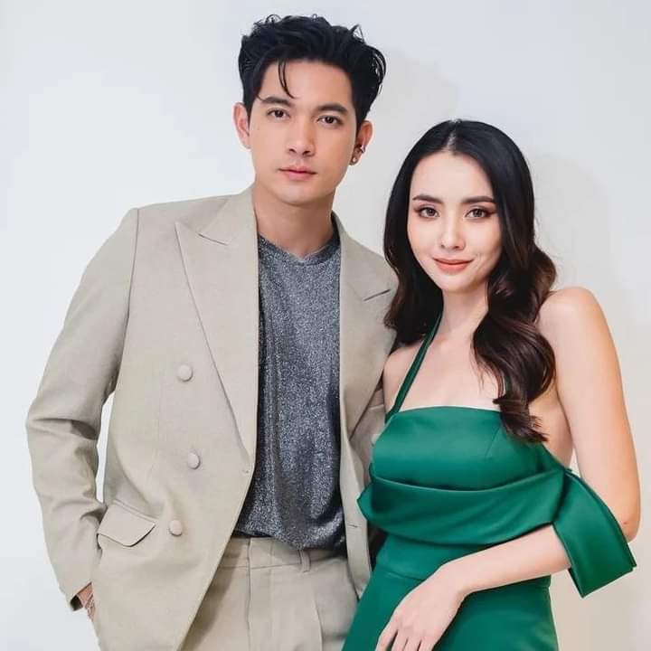 Praismon's tweet photo. งานไนท์อินเทนและยูเรนัสขอปังๆทั้งคู่🌻🌻🌻🌻🌻🌻🌻🌻🌻🌻👫👫👫👫👫👫#เข้มมุก https://t.co/qgnqWVTHrT