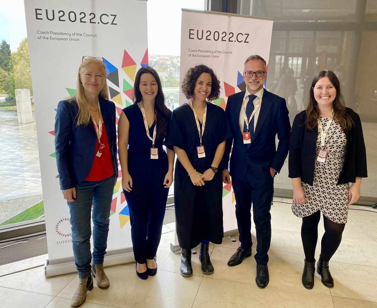 WECF_INT's tweet image. @EU2022_CZ  key attention to #energypoverty and vulnerable households at risk of disconnection this winter, #gender inequality is flagrant. Need winter truce, price caps, tax windfall profits and subsidies #Renewables women-led energypoor households! Add #genderbudgeting EUfunds