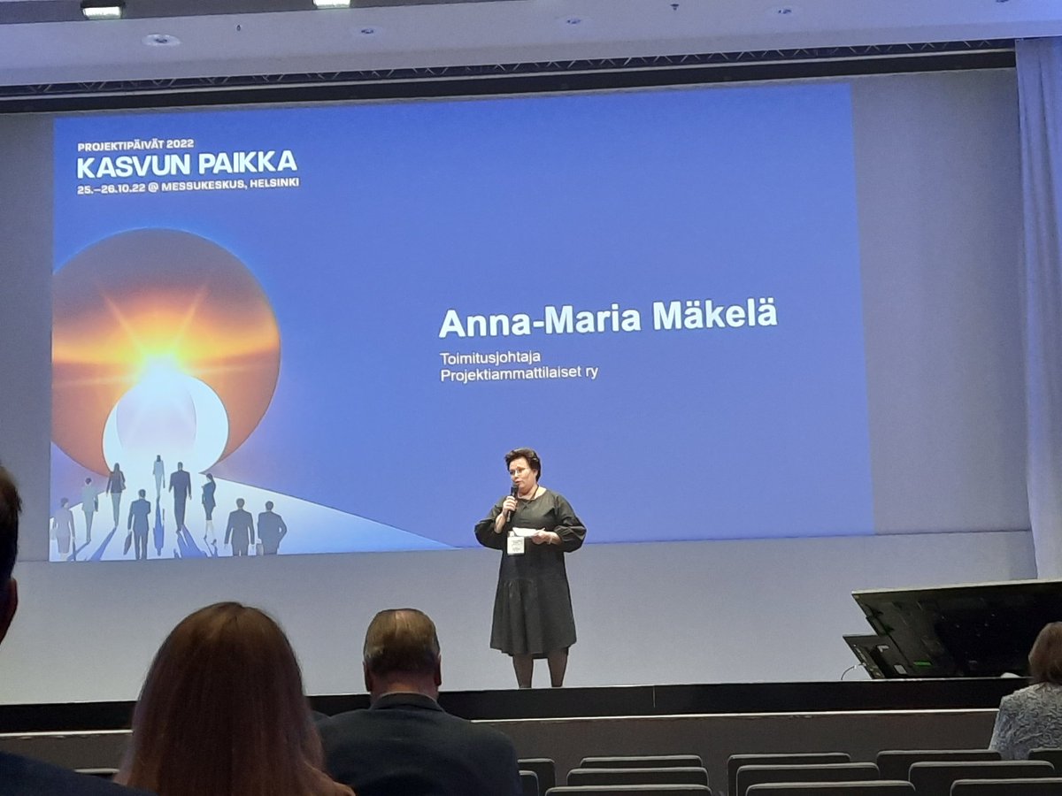 Tänään #kasvunpaikka #projektipäivät2022 aloitetaan <a href="/SuviUski/">Dr. Suvi Uski</a> kanssa digiuhista.
Ekana suhde omaan älylaitteeseen ... aukihan se oli. 😀