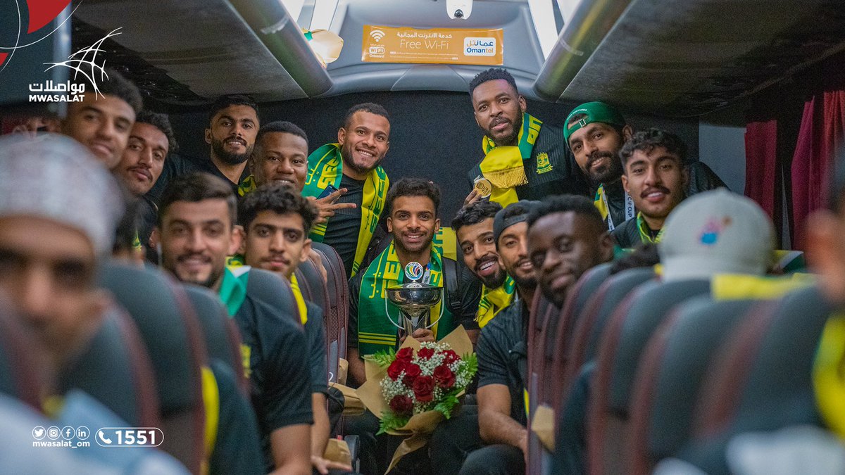 mwasalat_om's tweet photo. 🌟 | وصل بطل آسيا 🏆
.
.
🚍 | جانب من استعدادات #مواصلات لنقل بعثة نادي السيب لدى وصولهم مطار مسقط الدولي فجر اليوم 🇴🇲✨
.
.
#الآسيوية_سيباوية 
#وجهتك_وجهتنا 
💛💚 https://t.co/GEuzK4usRB