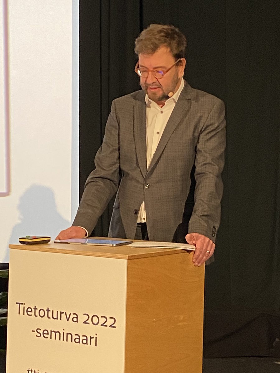 KirsiKarla's tweet photo. Otamme Euroopan ensimmäisenä käyttöön tietoturvasetelin - kyberturvallisuuteen sijoittaminen maksaa, mutta se maksaa itsensä monikertaisesti takaisin! @TimoHarakka @lvmfi #tietoturva2022 https://t.co/PIwvUvTR2B