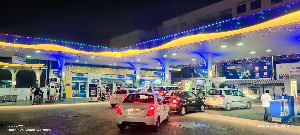 RajkotBpcl's tweet photo. Wishing all our valued patrons abundance of joy this Diwali. 
From the BPCL team at M/s Bombay Garage, Rajkot
#HappyDiwali
#photooftheday
#powerwithinyou
#PureforSure #BharatPetroleum #BPCLfuelstations #EnergisingLives 
 @BPCLimited @kulsachin2412 @TushPai https://t.co/UlMvSAZ6CO