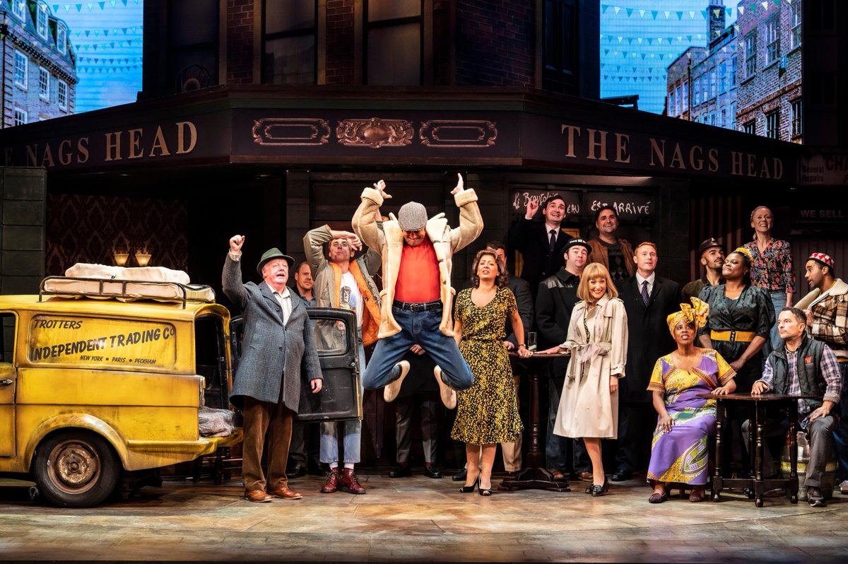 Long live HOOKY STREET! 🍻 It's a new week, so there's no better time to visit us at the Nag's Head! #OFAHMusical is the perfect night out.