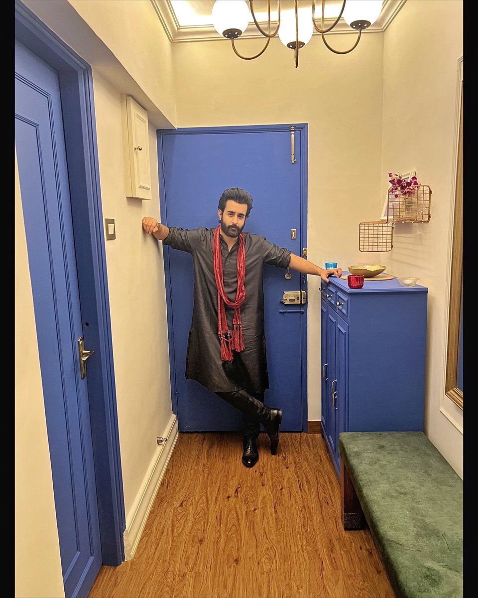 satyajeet_dubey's tweet photo. Happy Diwali 🪔 🤍 🎊
The lamps are different but the light is the same. Wishing you all a prosperous, happy and a beautiful year ahead. May this year brings abundance of peace, love and goodness for all.

#HappyDiwali https://t.co/6A6FglEppa