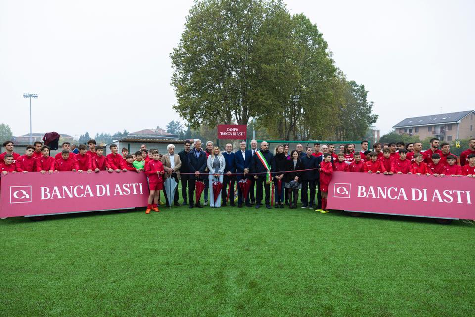 SaccoMario's tweet photo. Rifacimento campo 2 Stadio comunale completato. Importante investimento di Comune di Asti, Banca di Asti, Fondazione CR. Asti a favore di sport giovanile. https://t.co/dhx9PDZEJT