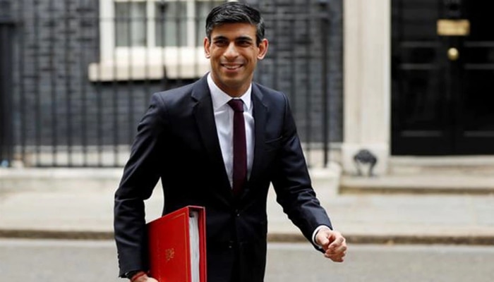 azadmourya45's tweet photo. Hearty congratulations to #RishiSunak of #Indian_origin on becoming the new Prime Minister of Britain💐
#BritainPM #NewPM Britain
#RishiSunakPM https://t.co/ui1dxQ4xgI