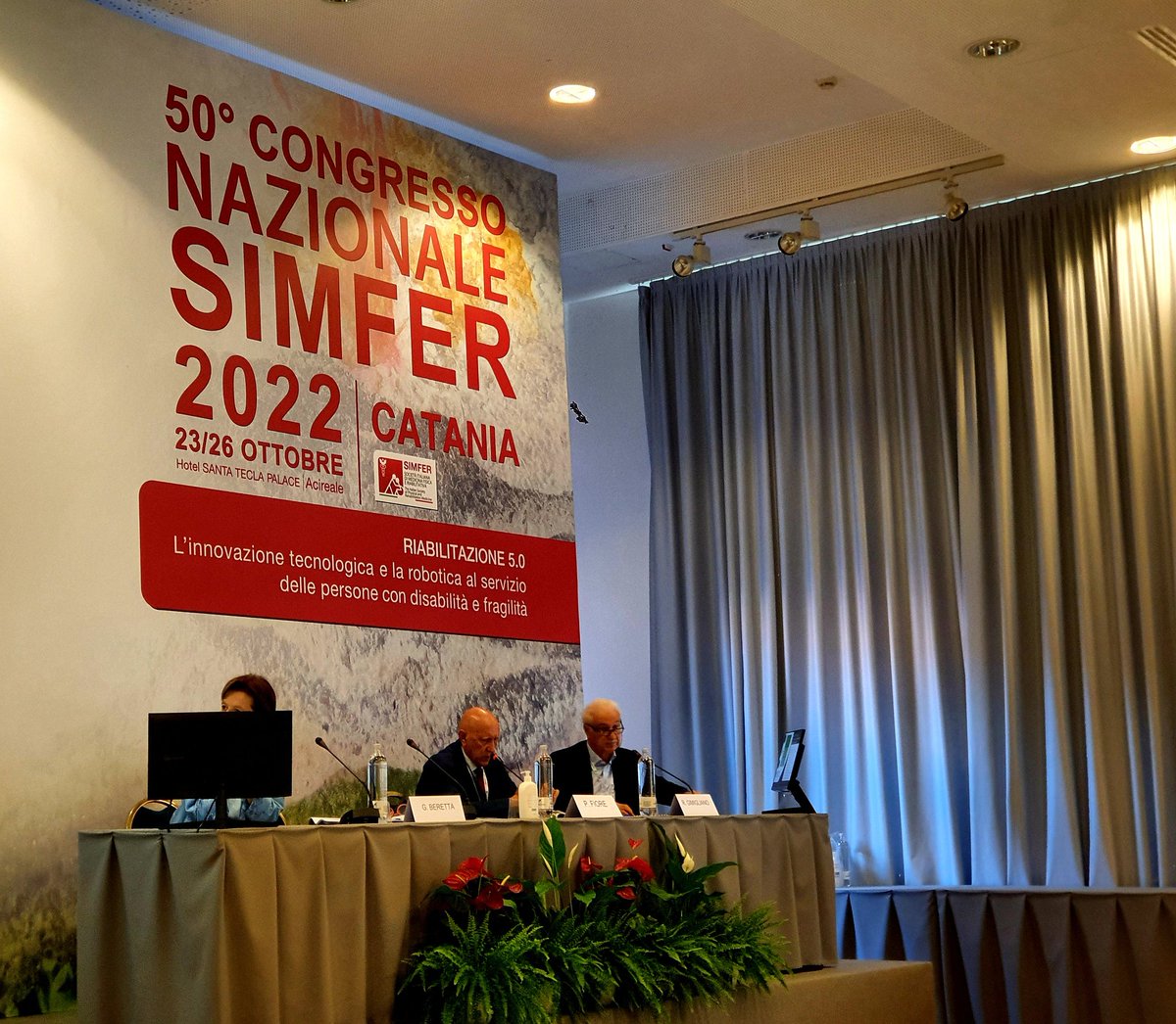 CarlotteK's tweet photo. Sessione con tavolo rotondo #WhiteBook #PRM in corso Sala Demetra! #SIMFER22 @simfer @europrm @EsprmE https://t.co/hPDjg7QF3a