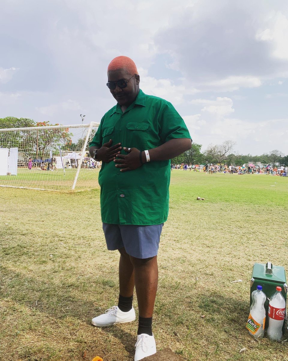 tiroyaonebiggie's tweet photo. Same shirt,just fits a bit different.the 2nd half of this year was/is amazing for me,can’t wait for next year.❤️🫂 https://t.co/tapInYwlkD