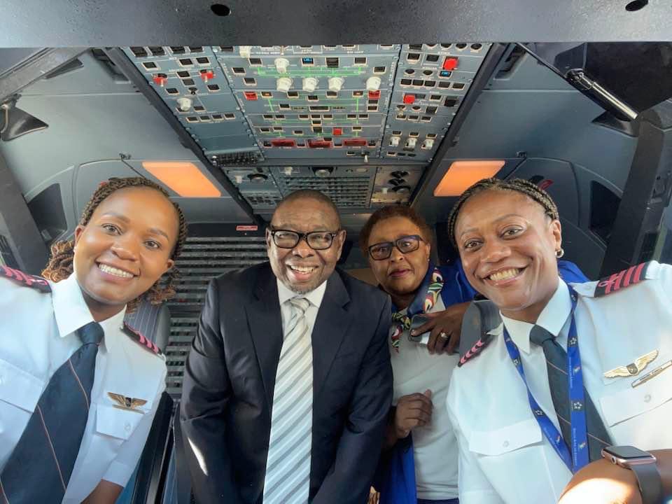 DrBladeNzimande's tweet image. For the very first time today in the history of our country, we are being flown on SA 317 by two black African women, Captain Vundla and First Officer Moreetsi. Shame to the racists and patriarchs who treated black women as scums! Malibongwe!