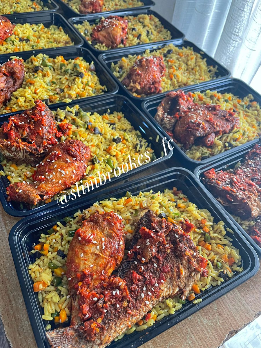 Rice can be made in various ways, but in Nigeria these 2 can never be left in any party. 
Which is your favorite? 😁
Team jollof 
Or 
Team fried rice 

Please call or WhatsApp us for enquiry 
08156186463
Minimum of 5 packs 
#plsRT
#AbujaTwitterCommunity