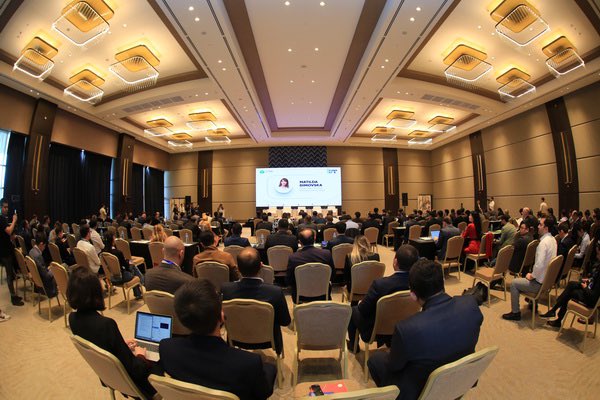 UNDP_Uzbekistan's tweet photo. Today #ICTweek in Samarkand goes on with a #BPOsummit.

Uzbekistan has a great potential to integrate into global economy through digital exports and sustainable BPO.

We aim to support @govuz by contributing to holistic &amp; data-driven digital transformation. https://t.co/G65BxMRKXS