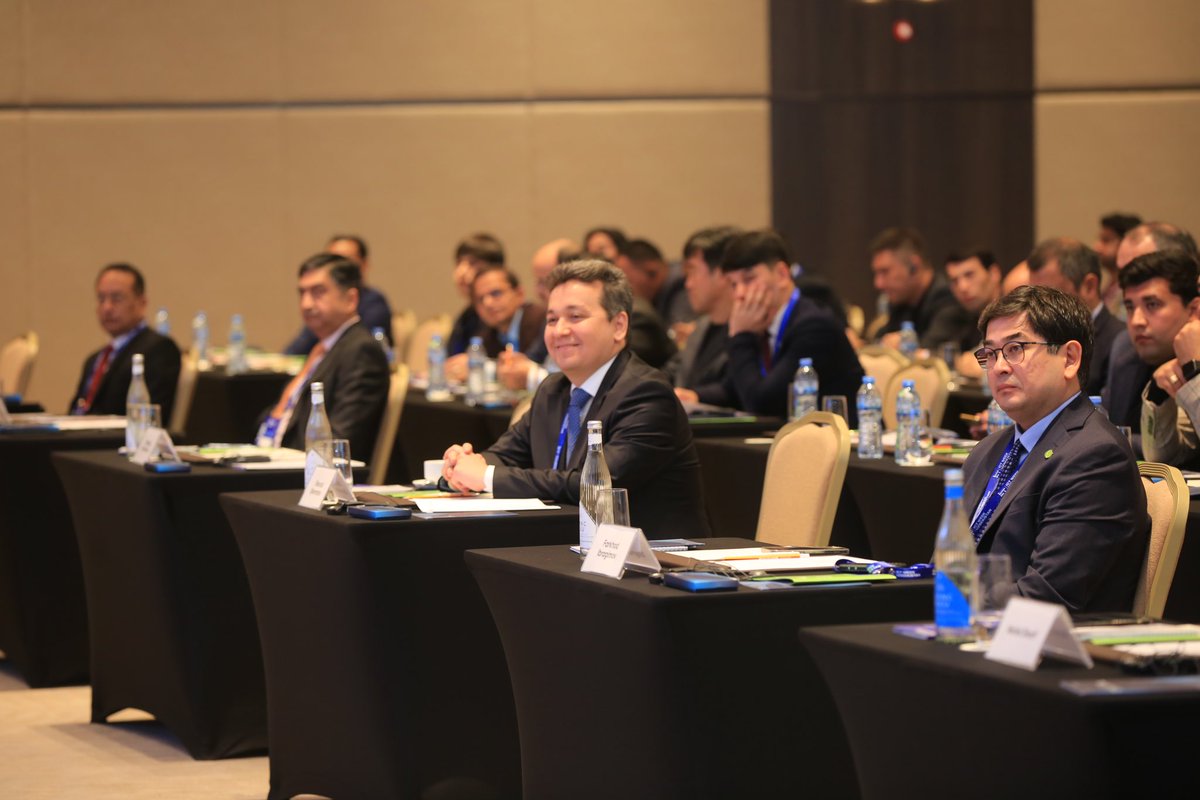 UNDP_Uzbekistan's tweet photo. Today #ICTweek in Samarkand goes on with a #BPOsummit.

Uzbekistan has a great potential to integrate into global economy through digital exports and sustainable BPO.

We aim to support @govuz by contributing to holistic &amp; data-driven digital transformation. https://t.co/G65BxMRKXS