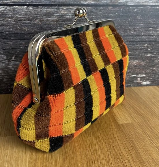 I’ve used the last of this fabric in my fabric stash to make this clutch bag. Originally the fabric could be found on London transport in the late 70’s early 80’s. #ukmakers #elevenseshour #mhhsbd #EarlyBiz yay! It’s just sold!