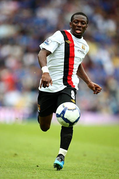 Happy Birthday Shaun Wright-Phillips! That City shirt 