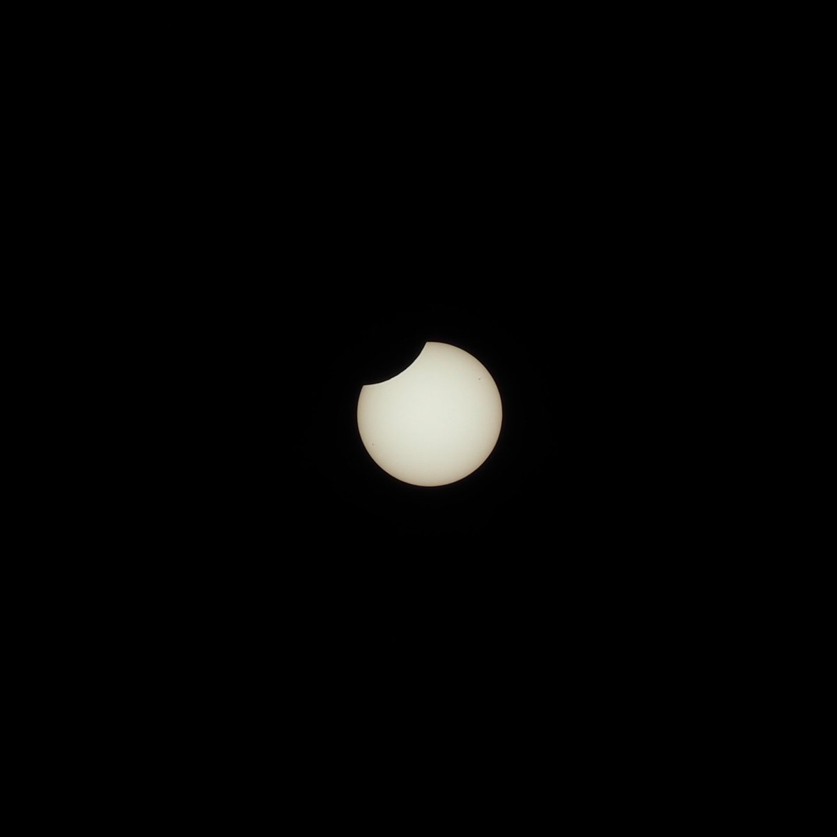 A first for me! Never photographed a solar eclipse before! Taking a photo every five minutes! #SolarEclipse #SolarEclipse2022 <a href="/OMSYSTEMcameras/">OM SYSTEM Cameras</a> #OMDEM1mkii
