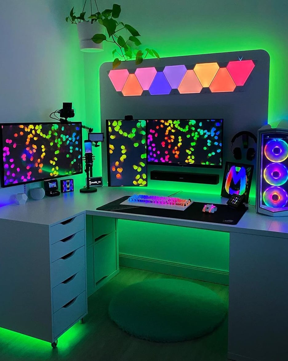 StogaTech's tweet photo. Imagine you have this gaming room what will you do?😄🤩
Share your thoughts 👇
Tag your friends 😇

📸 credit by @mofti_77

#battlefield #battlestation #gamers #pcgaming #homeoffice #workspace #gamingsetup #pc #stoga #computer #funkopop #pcmr https://t.co/bsMcCbGdrm
