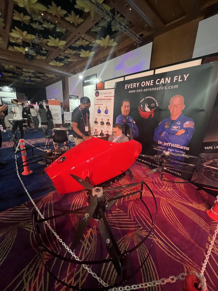 EstoniainSG's tweet photo. Singapore Week of Innovation and Technology (SWITCH) is ON!✅
It is our pleasure to welcome the CEO of  Enterprise Estonia Mr. Lauri Lugna and the @EstoniaInvest team here in Singapore along with the business delegation of Estonia’s promising start ups and companies. 
#SWITCH2022 https://t.co/3lkkoheF6a