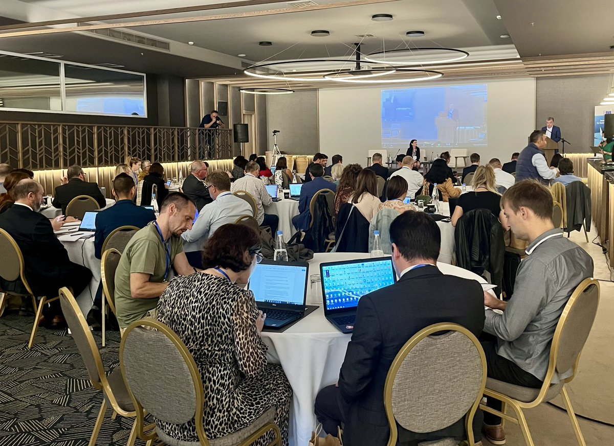 CPMR_Europe's tweet photo. The CPMR - alongside DG MARE - is co-organising today’s “Smart Specialisation for Sustainable Blue Economy” event in Crete, Greece. 

CPMR Regions play an active role in implementing these strategies. Developing a #SustainableBlueEconomy is a key objective! https://t.co/Fp0y9nrsAn
