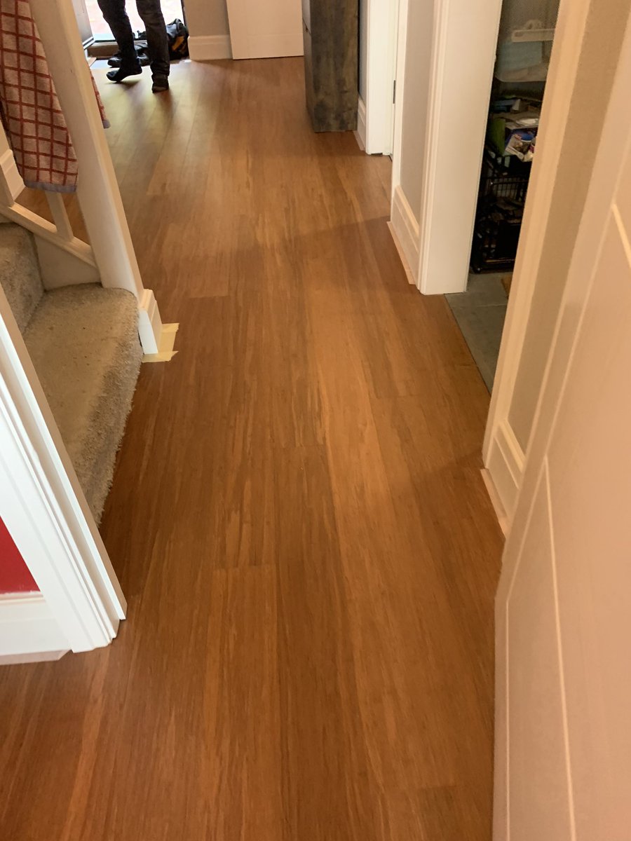 121FlooringUK's tweet photo. Brand new Bamboo flooring fitted in a hall, study and lounge, including new skirtings and a fresh first coat of paint. Looking good so far #flooring #bamboo https://t.co/liE54Pdv09
