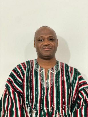 news_ghana's tweet photo. NDC UK & Ireland Chapter Chairman Chides Akufo-Addo For Collapsing Ghana’s Economy https://t.co/xKqkHLk4pO #Politics #AlhajiAlhassanMbalba #CHAIRMAN #chide https://t.co/Lh8B2jiWb2