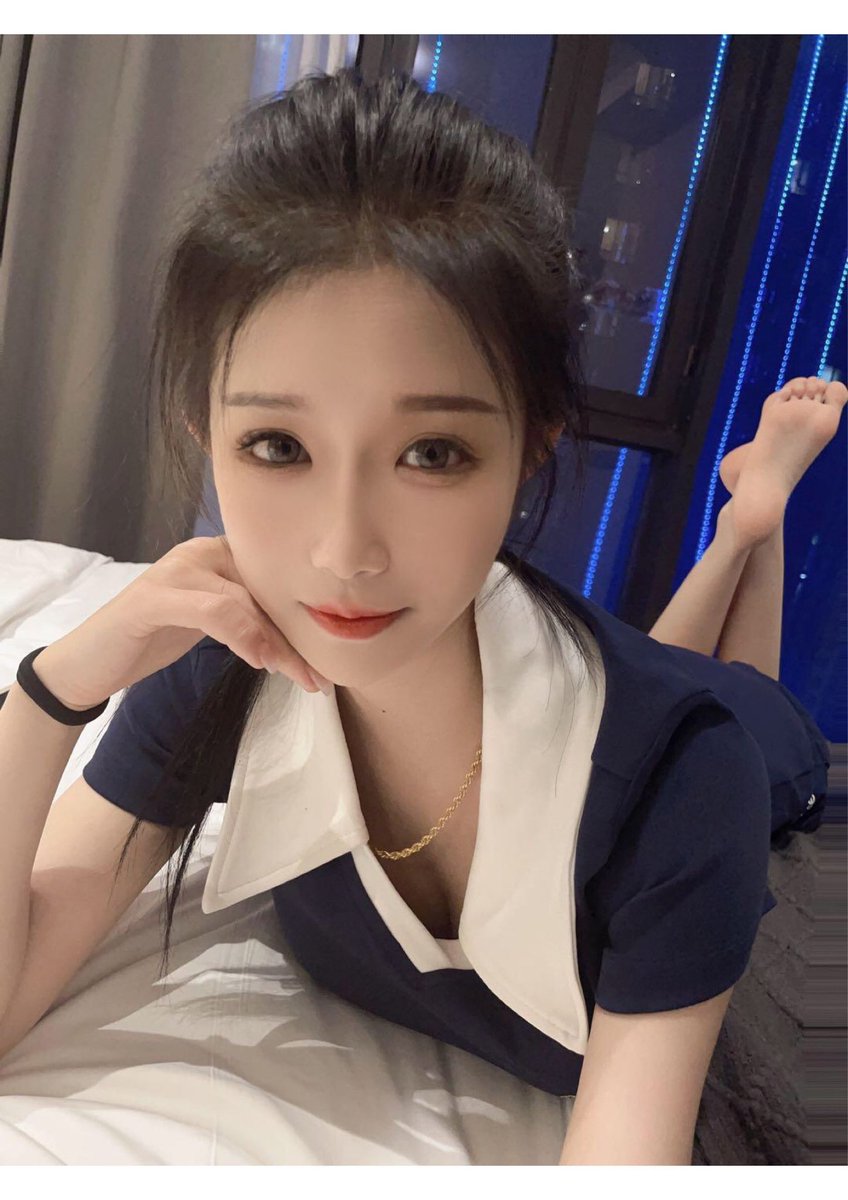 Lisha1888's tweet photo. 🌸🌸武汉‖武汉某兼职幼师🌸🌸

于娜

净高165      纯天然C🐻
体重45kg
育幼机构工作，第一次下海接单
谈吐素质不错，皮肤白，身材好
都说幼师会，她的不例外

纯手机拍摄，人照无差😋😋
以验证
#武汉 #武汉幼师  #武汉线下 #武汉兼职 #武汉资源 https://t.co/5OlpUkiKEX