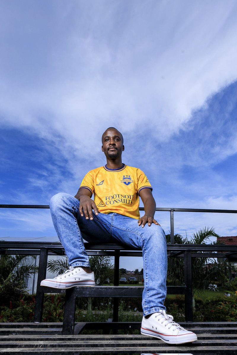 kisyangafc's tweet photo. Order your personalised @avarcsports Kisyanga shirt today. Contact our guy @iGilbati (+256 703 970917) to place your order.

#GoldenBasya #EkisyangaNikyosya https://t.co/MoaW5siMYa