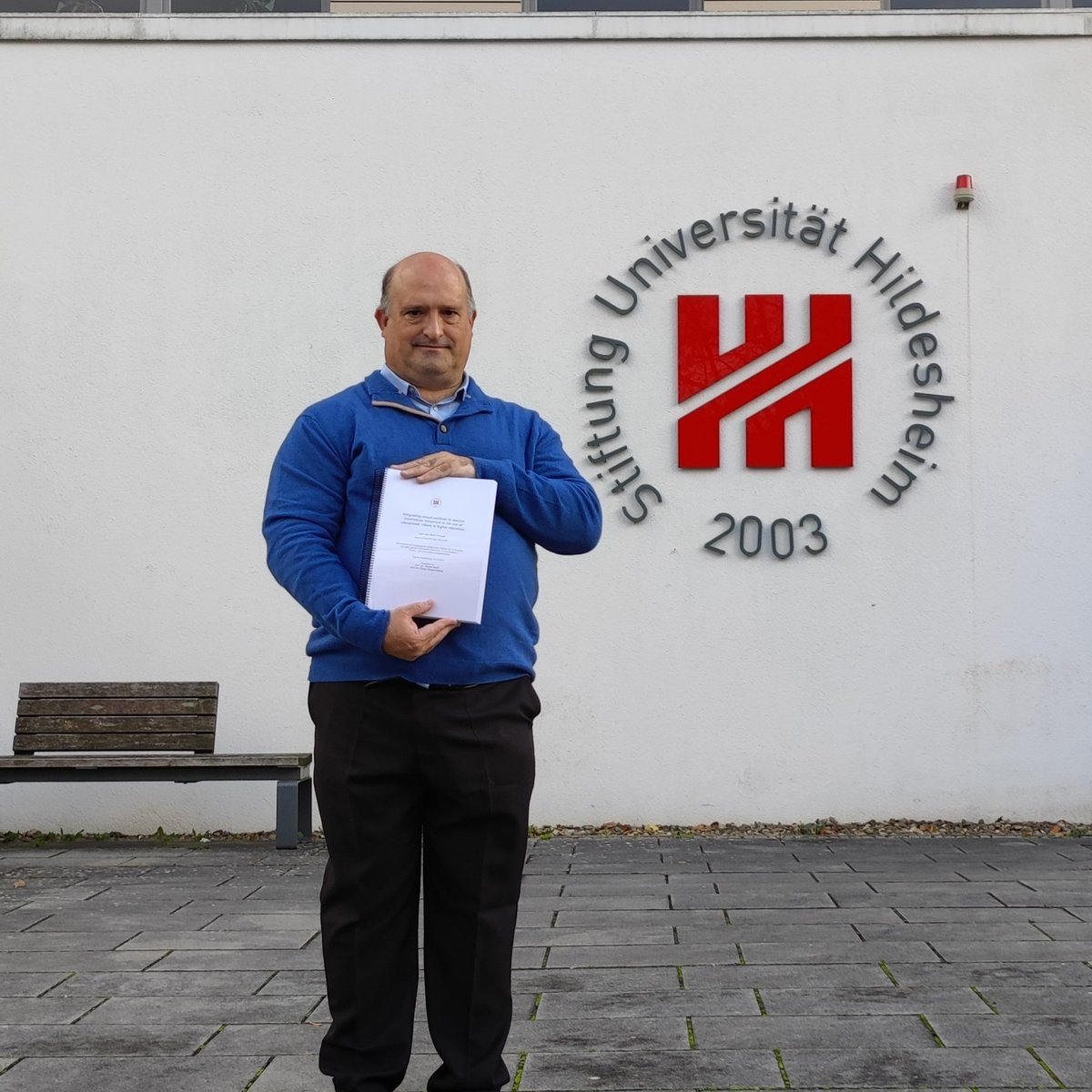 jjbotev's tweet photo. 2nd #Phd Defense done yesterday, Oct 24. #Hildesheim #Informationbehaviour
#YouTube #metrics #InformationScience @GZ_UniHi https://t.co/8xbkdFjbrT